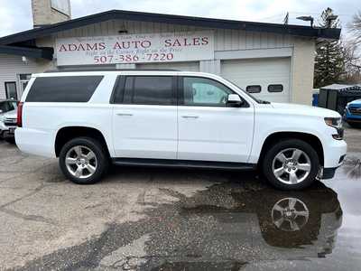 2019 Chevrolet Suburban, $27900. Photo 2
