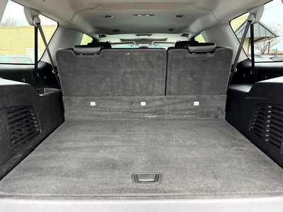 2019 Chevrolet Suburban, $27900. Photo 8