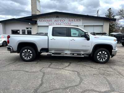 2023 Chevrolet 2500 Crew Cab, $45900. Photo 2