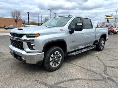 2023 Chevrolet 2500 Crew Cab, $45900. Photo 4