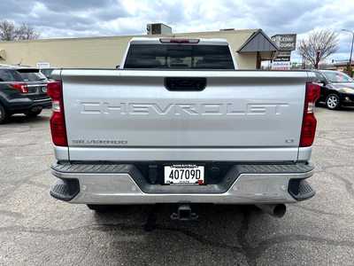 2023 Chevrolet 2500 Crew Cab, $45900. Photo 6