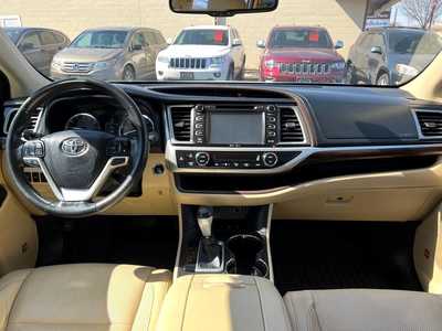 2015 Toyota Highlander, $19900. Photo 10