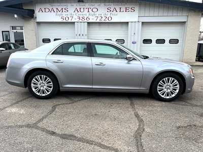2014 Chrysler 300, $11700. Photo 2