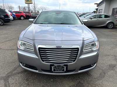 2014 Chrysler 300, $11700. Photo 3