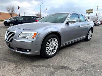 2014 Chrysler 300, $11700. Photo 4