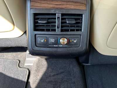 2014 Toyota Avalon, $15900. Photo 9