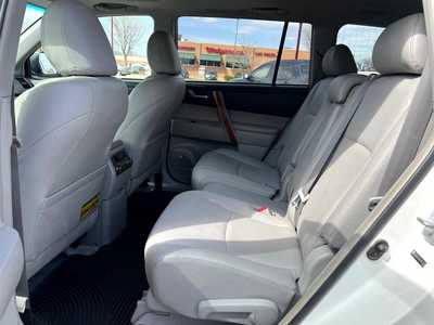 2008 Toyota Highlander, $5900. Photo 10