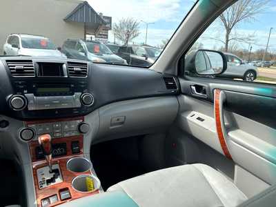 2008 Toyota Highlander, $5900. Photo 12