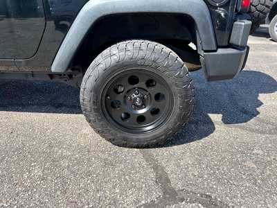 2012 Jeep Wrangler, $10900. Photo 6