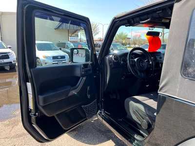2012 Jeep Wrangler, $10900. Photo 8