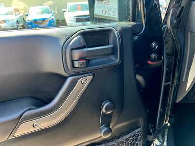2012 Jeep Wrangler, $10900. Photo 9
