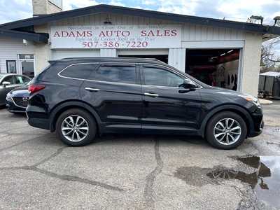 2017 Hyundai Santa Fe, $9450. Photo 2
