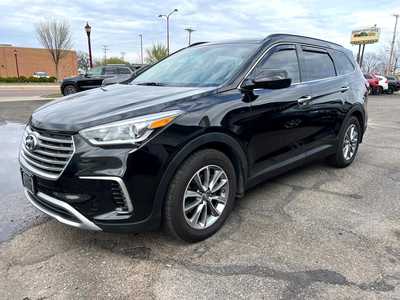 2017 Hyundai Santa Fe, $9450. Photo 4