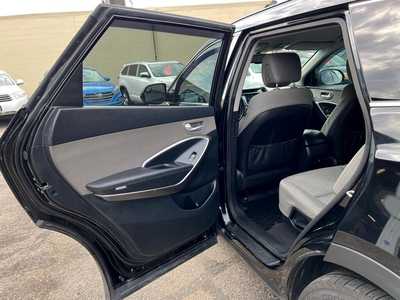 2017 Hyundai Santa Fe, $9450. Photo 9