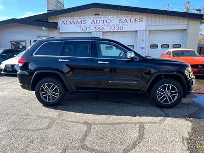 2022 Jeep Grand Cherokee, $29500. Photo 2