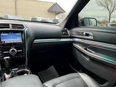 2017 Ford Explorer, $14900. Photo 12