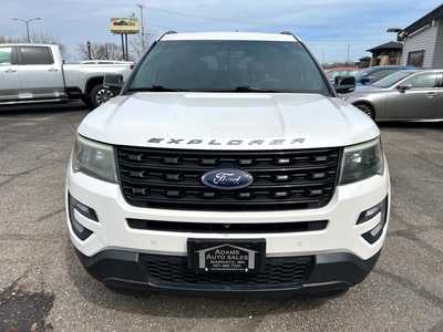 2017 Ford Explorer, $14900. Photo 4