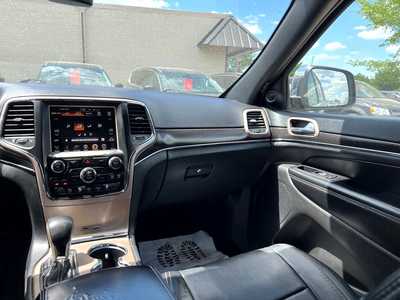 2017 Jeep Grand Cherokee, $13900. Photo 12