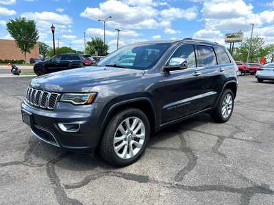 2017 Jeep Grand Cherokee, $13900. Photo 4