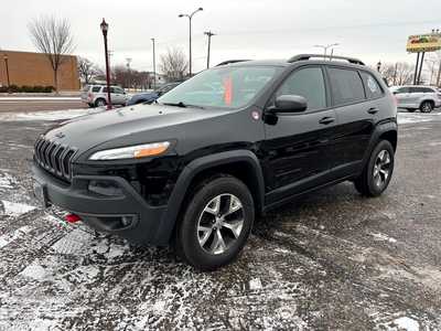 2017 Jeep Cherokee, $14700. Photo 4