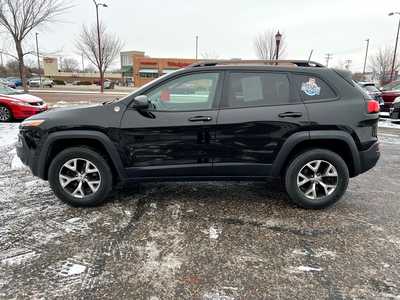 2017 Jeep Cherokee, $14700. Photo 5