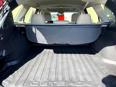 2015 Subaru Outback, $11900. Photo 8