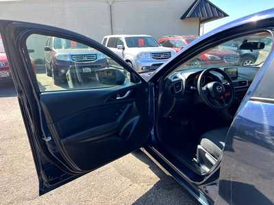 2015 Mazda Mazda3, $10900. Photo 12