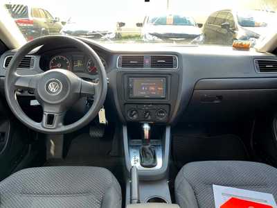 2014 Volkswagen Jetta, $8500. Photo 10