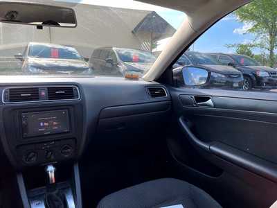 2014 Volkswagen Jetta, $8500. Photo 9