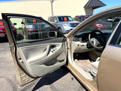 2011 Toyota Camry, $8600. Photo 11