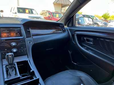 2014 Ford Taurus, $9950. Photo 9
