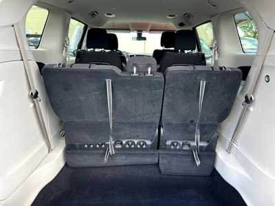 2022 Chrysler Voyager, $25900. Photo 8