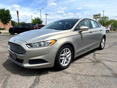 2016 Ford Fusion, $10500. Photo 4