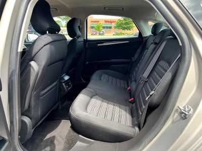 2016 Ford Fusion, $10500. Photo 9