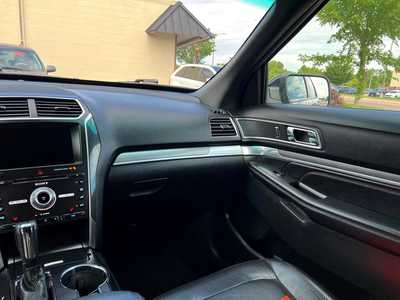 2017 Ford Explorer, $16700. Photo 12