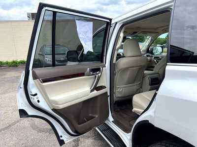 2019 Lexus GX Series, $28900. Photo 10