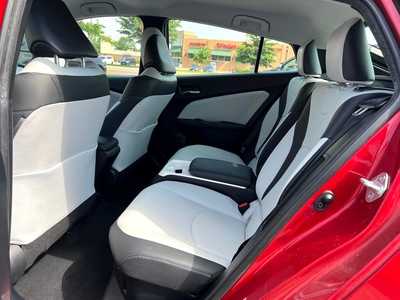 2017 Toyota Prius, $15900. Photo 10