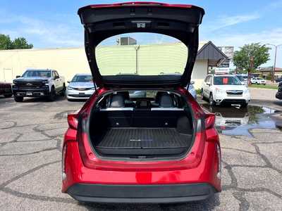 2017 Toyota Prius, $15900. Photo 7