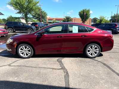 2016 Chrysler 200, $11900. Photo 5