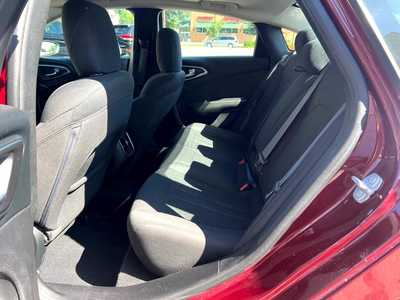2016 Chrysler 200, $11900. Photo 8