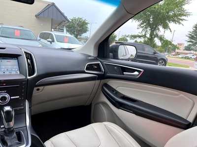 2017 Ford Edge, $13900. Photo 8