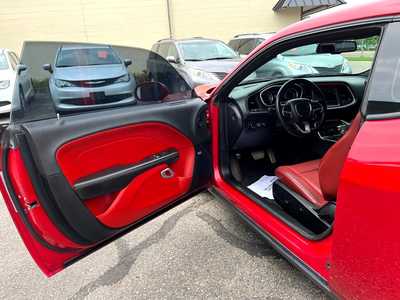 2017 Dodge Challenger, $19900. Photo 10