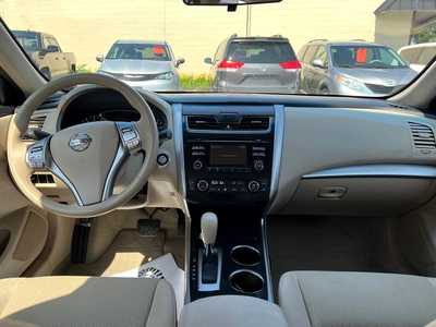 2014 Nissan Altima, $9950. Photo 10