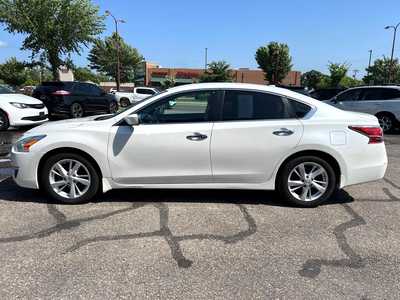 2014 Nissan Altima, $9950. Photo 5