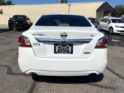 2014 Nissan Altima, $9950. Photo 6