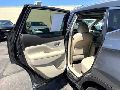2015 Nissan Murano, $13900. Photo 9