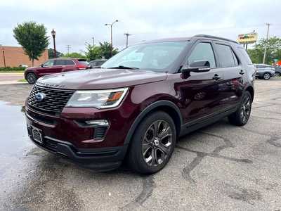 2018 Ford Explorer, $17950. Photo 4