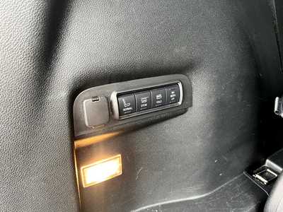 2018 Ford Explorer, $17950. Photo 9