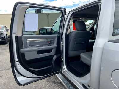 2018 RAM 1500 Crew Cab, $22600. Photo 9
