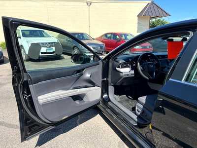 2019 Toyota Camry, $19900. Photo 12